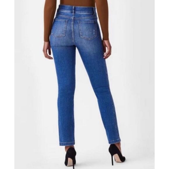 Spanx Straight Leg Pull On Jeans Vintage Indigo Wash Sz M NWT - Picture 2 of 10